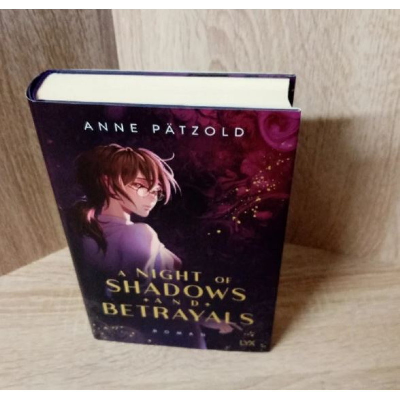 Pätzold, Anne-A Night of Shadows and Betrayals. Hardcover-LYX.