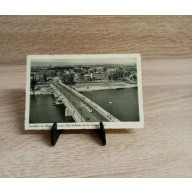 Ansichtskarte-Frankfurt a. Main.Blick auf AEG Hochhaus und Friedenbrücke.1952